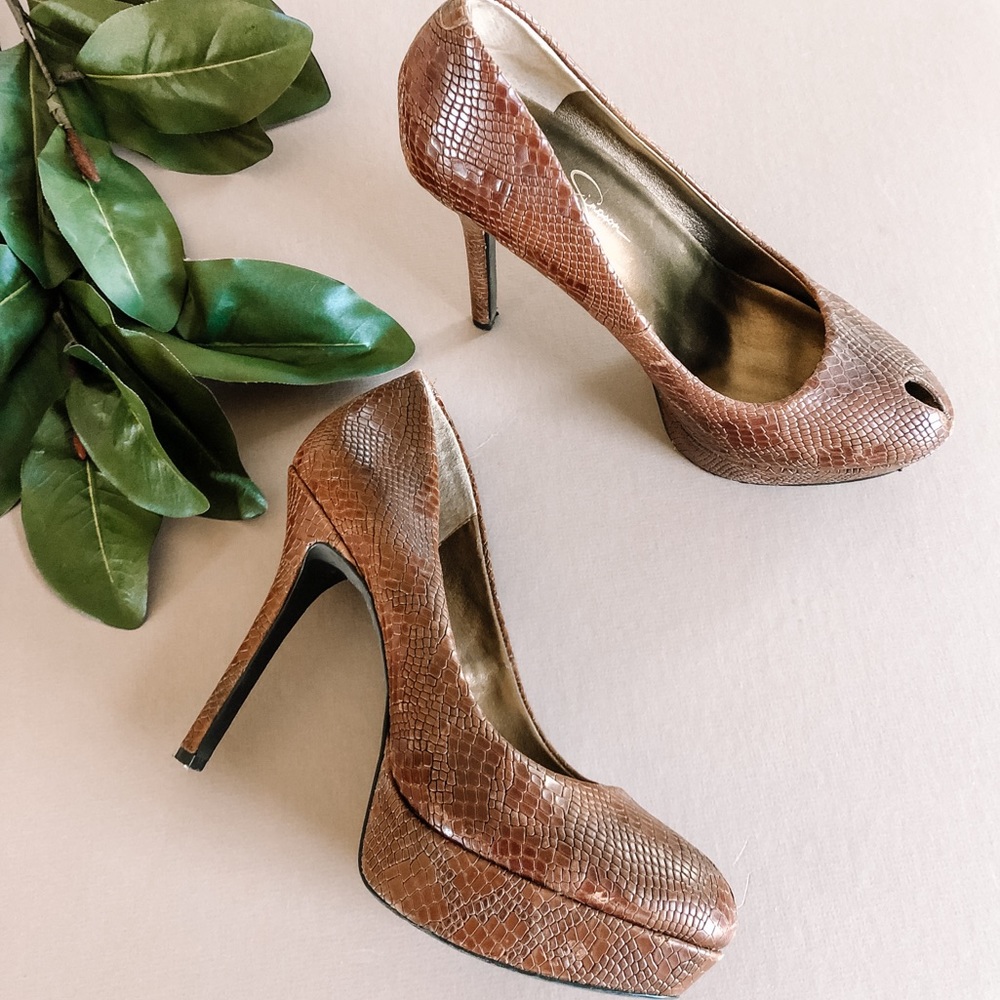Jessica Simpson Brown Crocodile Print Leather Peep Toe Pumps Heels
